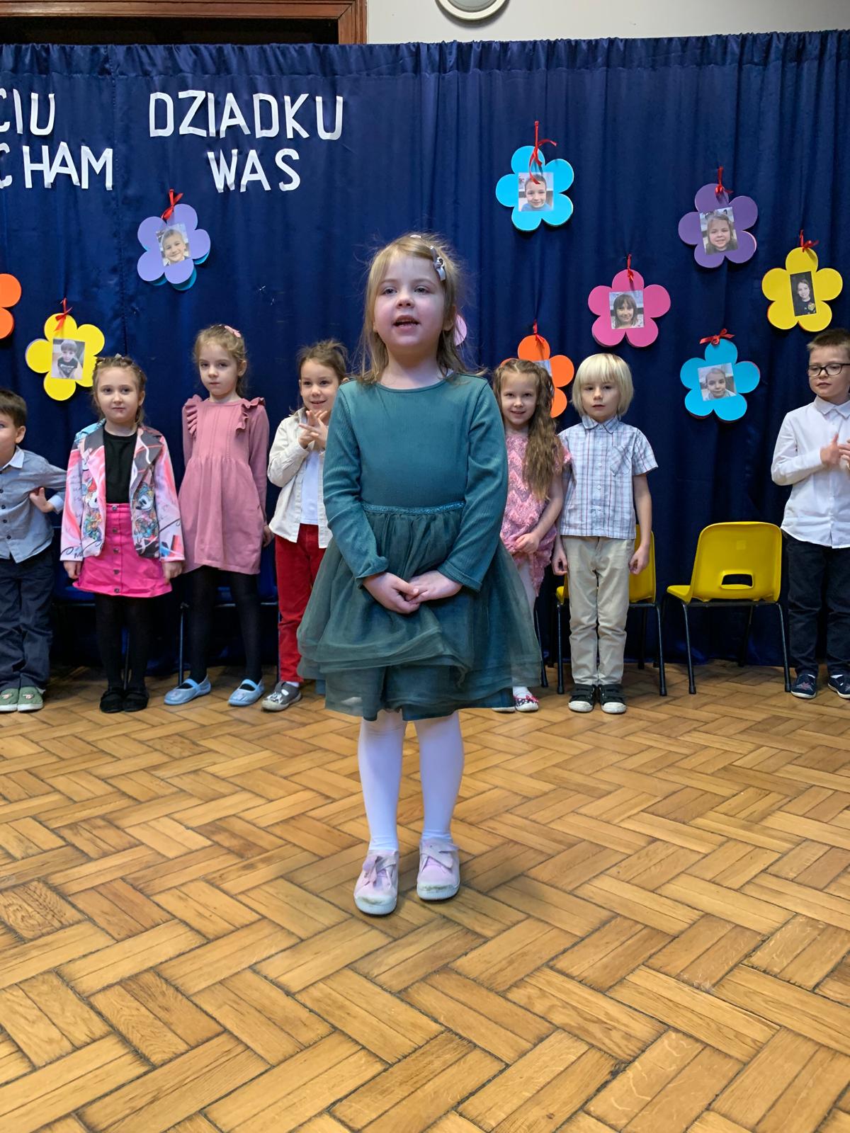 7b926fa0 c27f 4f7c 96fc 3ab02aca7c42